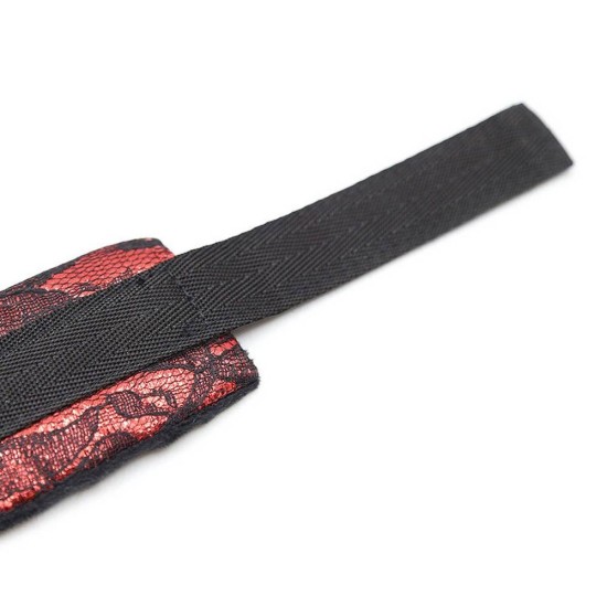 Δερμάτινες Χειροπέδες Με Κέντημα - Velvet Lace Wrist Restraints Red/Black Fetish Toys